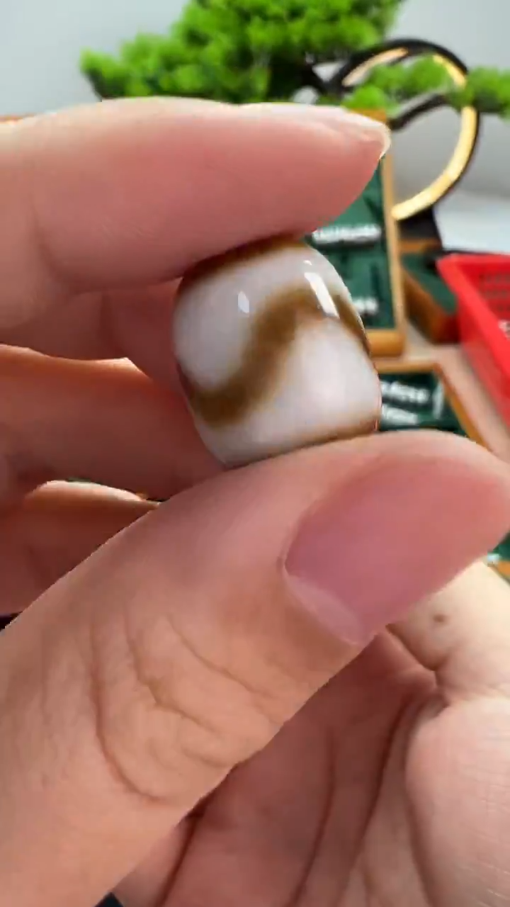 玛瑙/玉髓（覆膜）颈饰未镶嵌34.（微瑕随机发货）