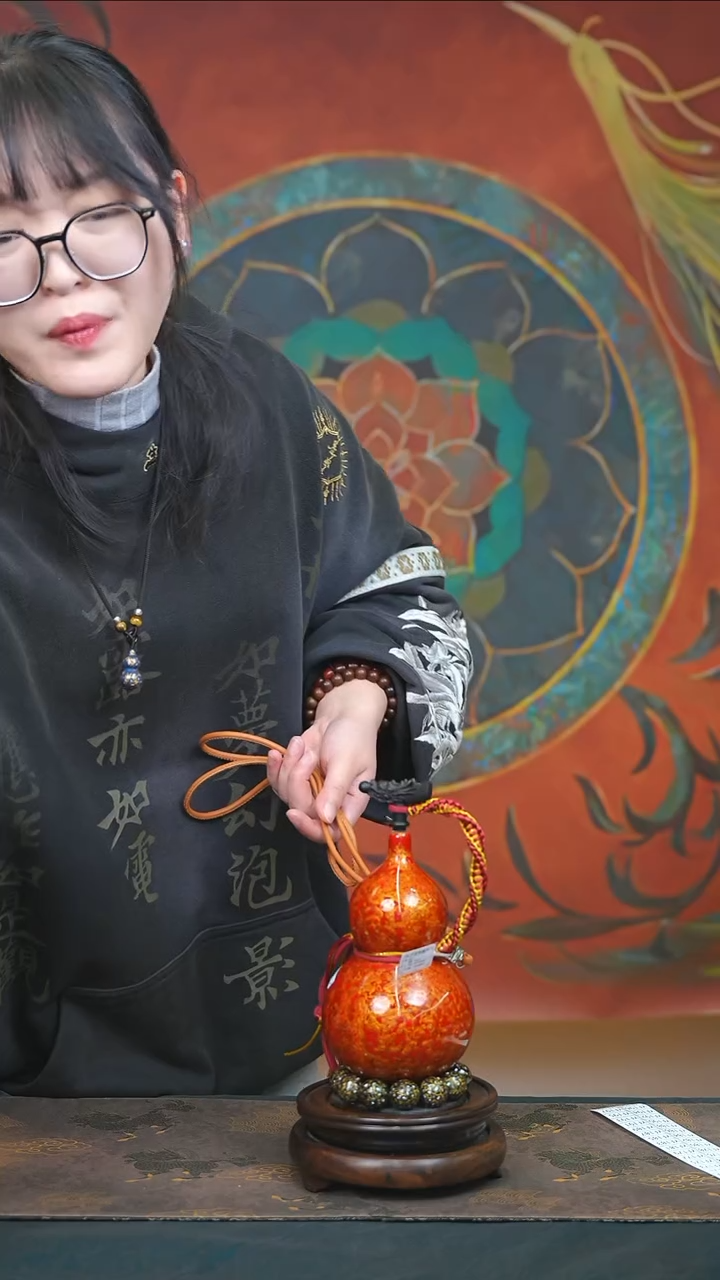 【闪购商品】YF112漆艺酒葫芦不包手串及旋转底座