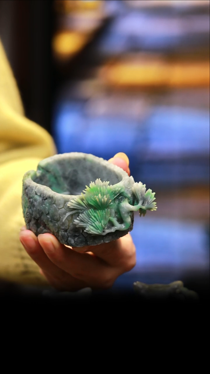 未镶嵌定制翡翠笔洗/烟灰缸