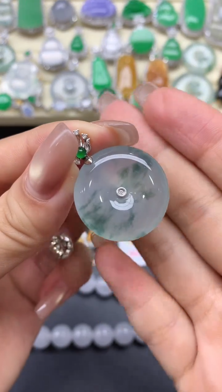 颈饰18K金镶嵌翡翠301-中国好珍宝