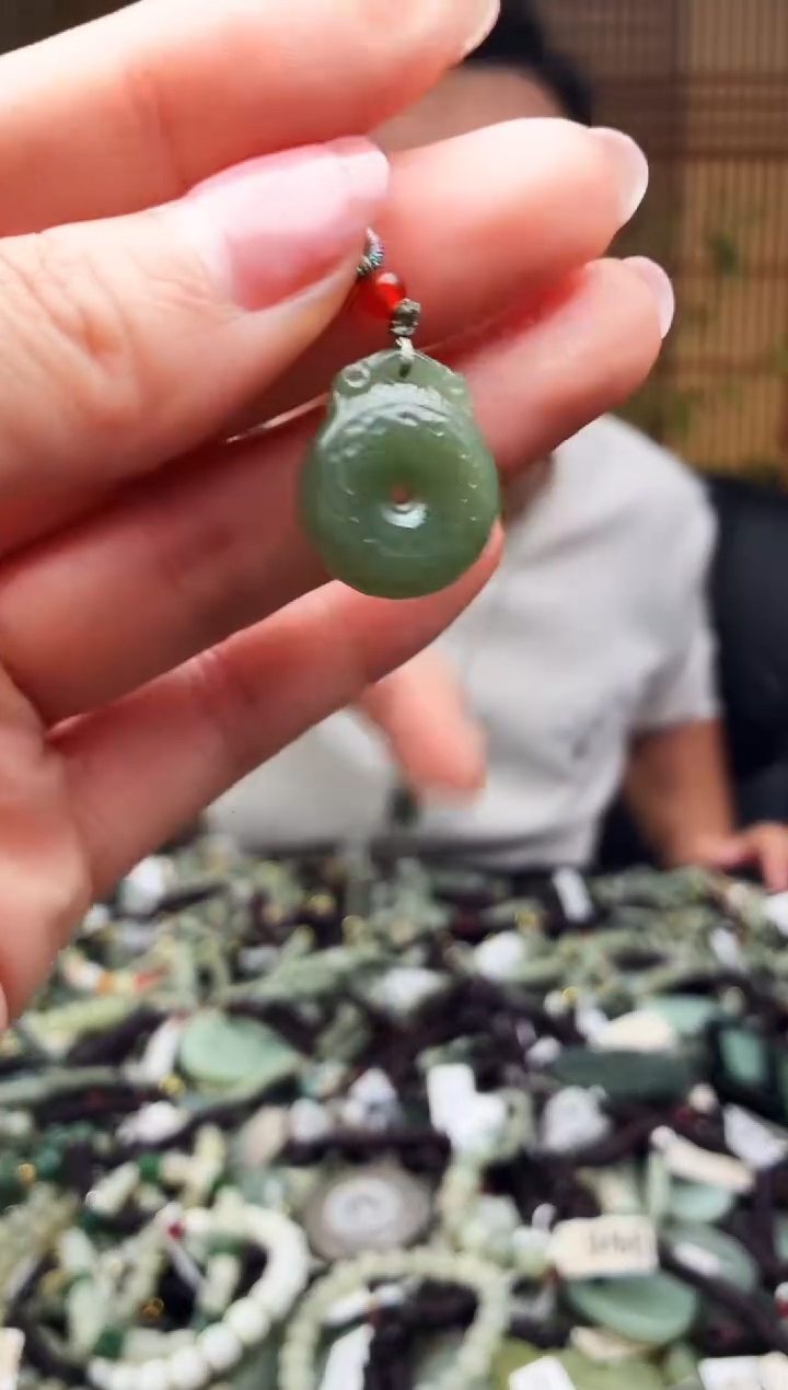 颈饰未镶嵌和田玉多样性发货，拍一发一