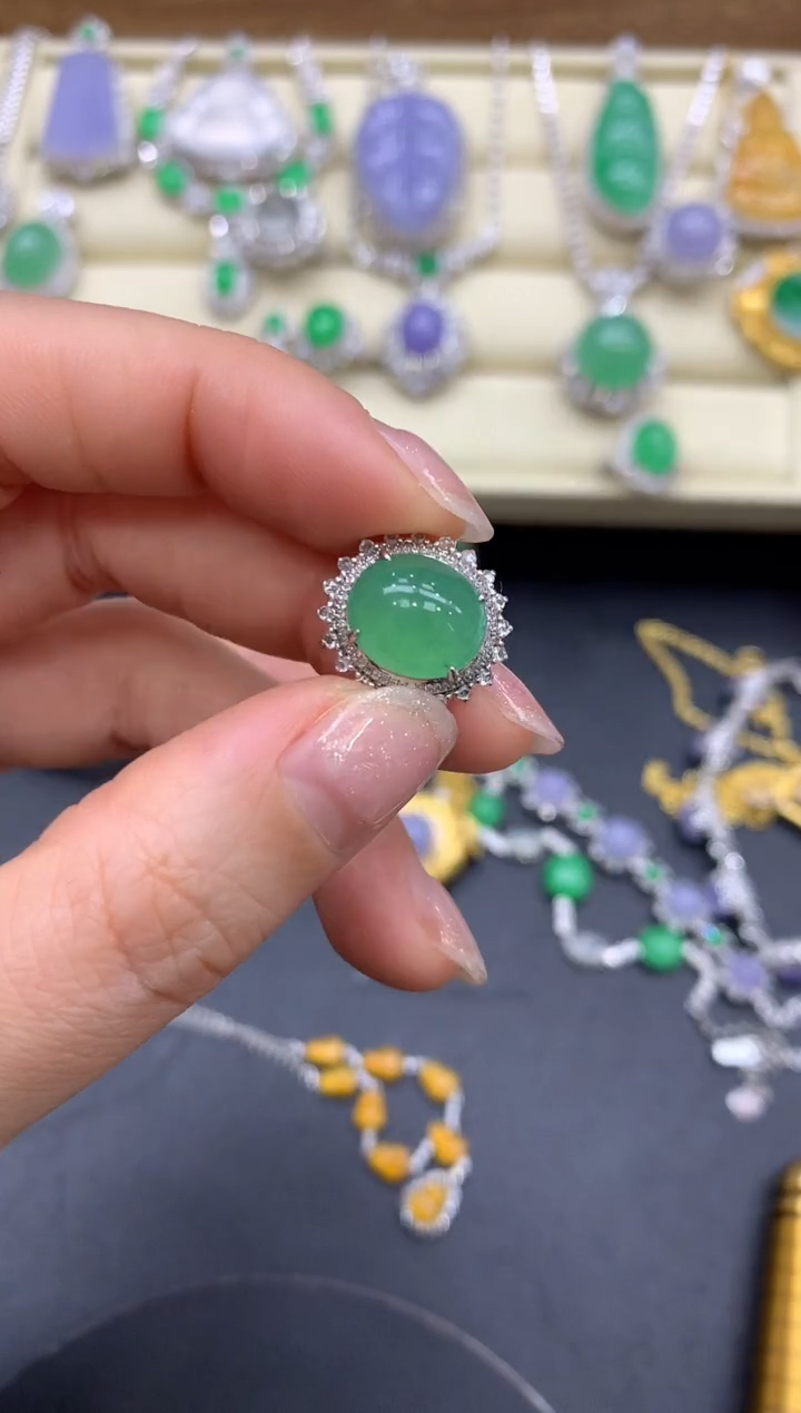 【闪购商品】翡翠戒指18K金镶嵌397-中国好珍宝