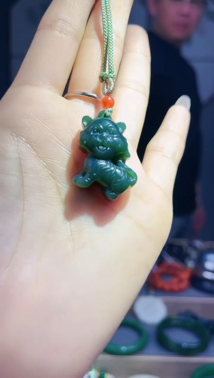 【闪购商品】和田玉颈饰未镶嵌AA多样性发货 拍一发一