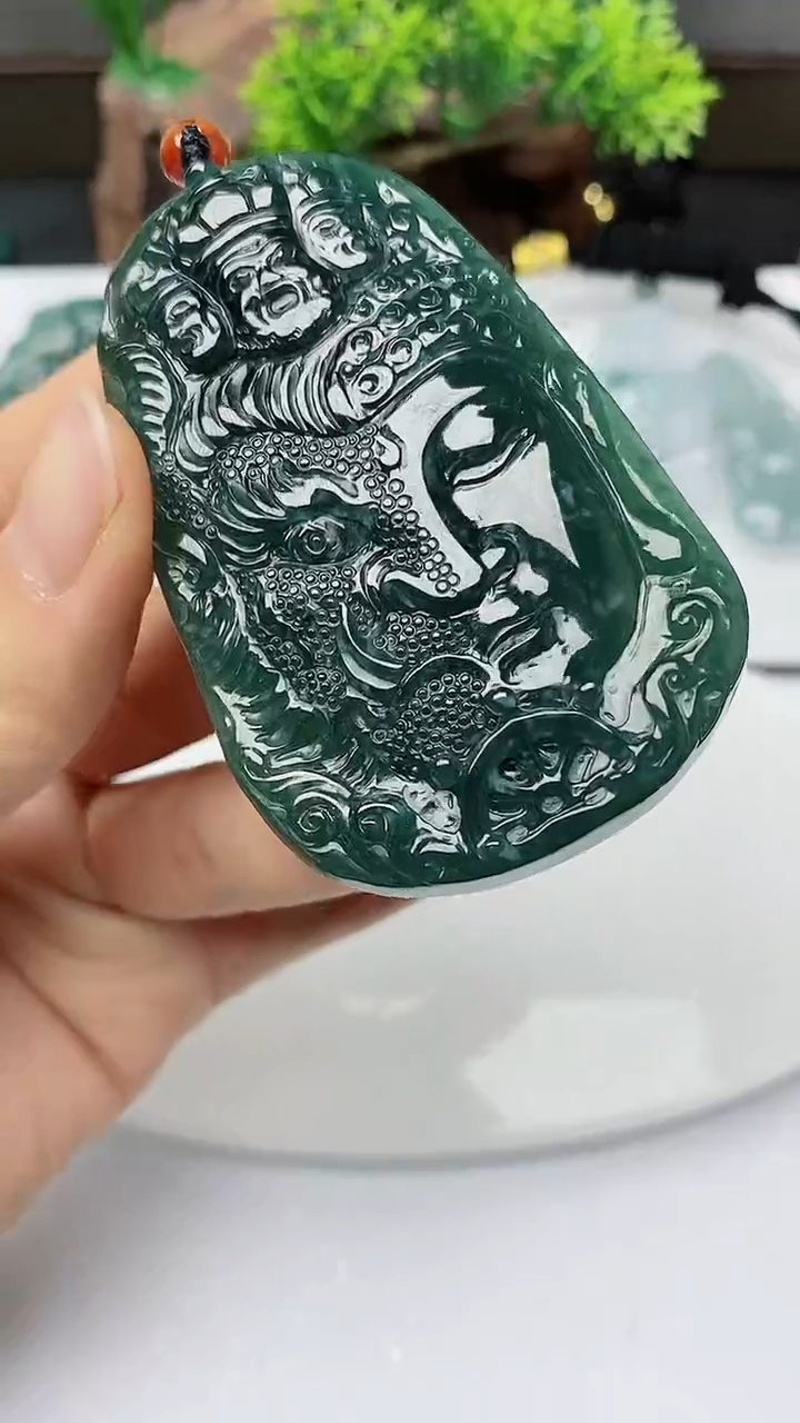 【闪购商品】翡翠颈饰未镶嵌