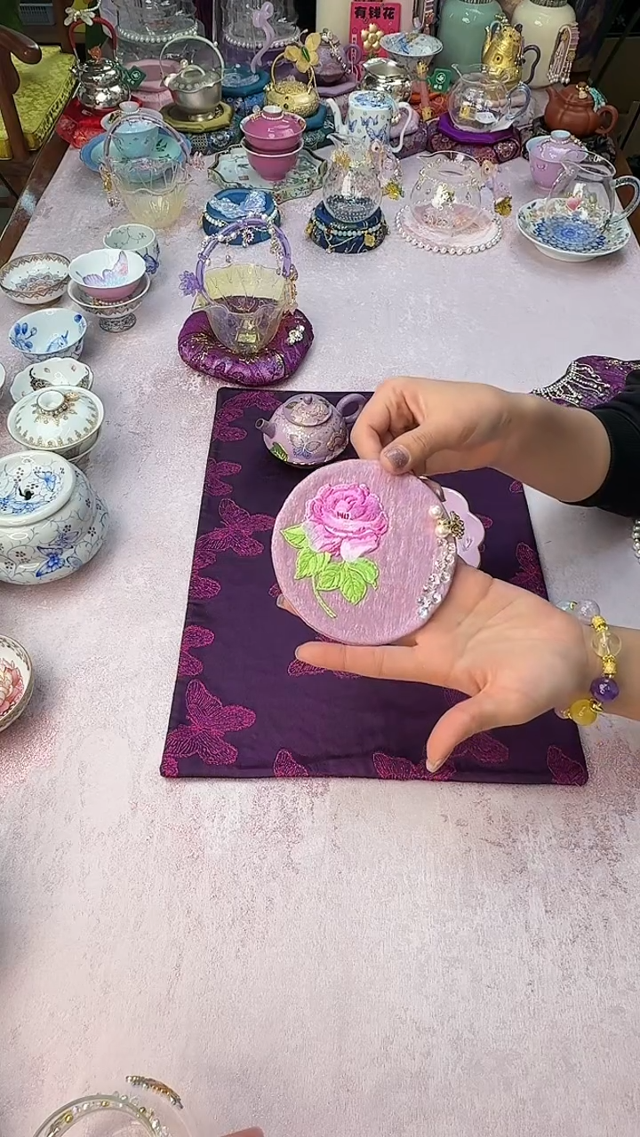 111粉紫玫瑰杯垫