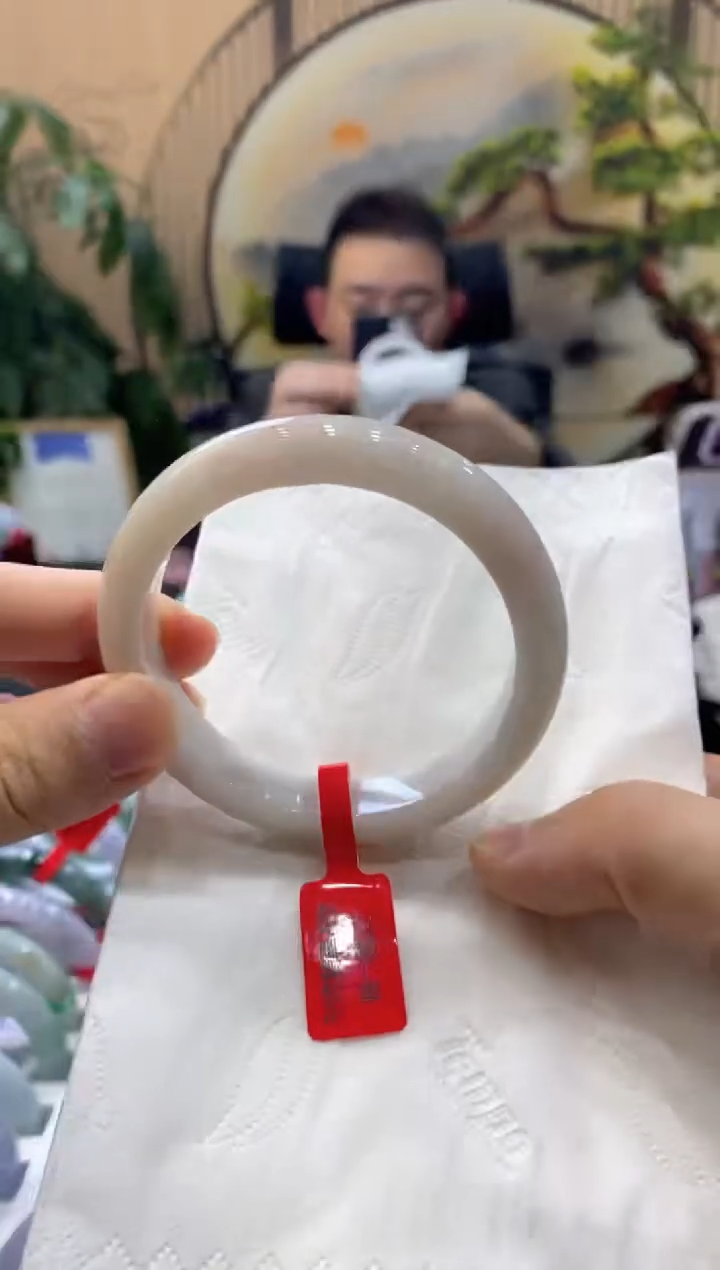 【闪购商品】翡翠手镯未镶嵌000002254