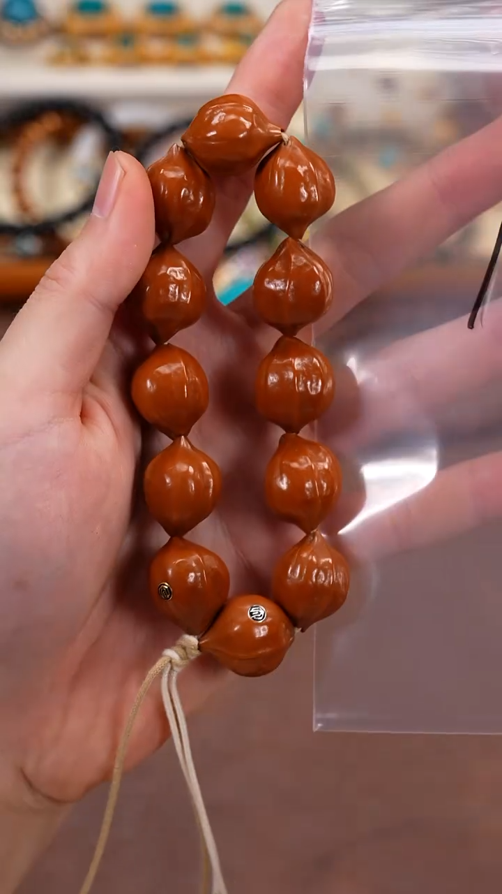 手串橄榄核输****强柒禧文玩回血好物