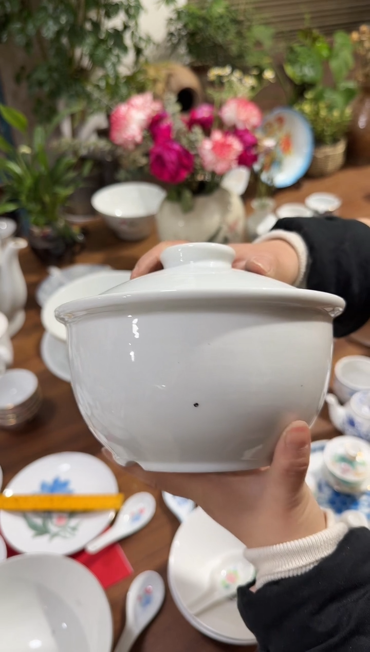 【闪购商品】摆件纯白炖盅1100毫升矿点