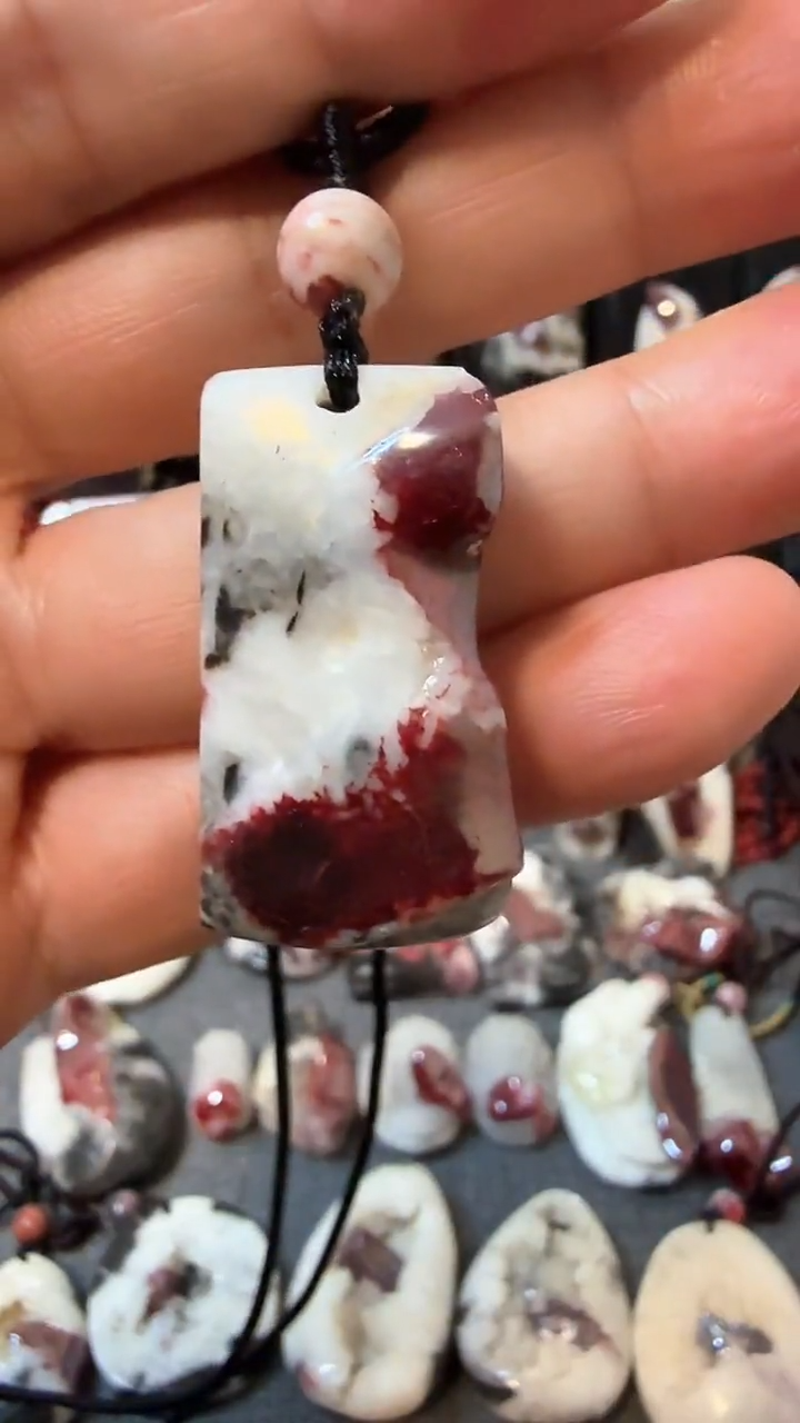 【闪购商品】天然辰砂大晶砂随行吊坠1