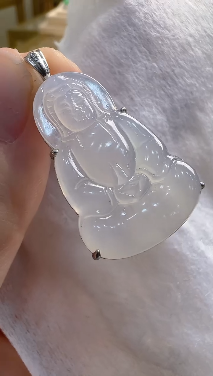 【闪购商品】翡翠吊坠(不含链)18K金镶嵌多样性发货拍一发一