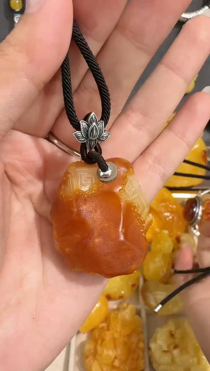 裸石琥珀未镶嵌琥珀