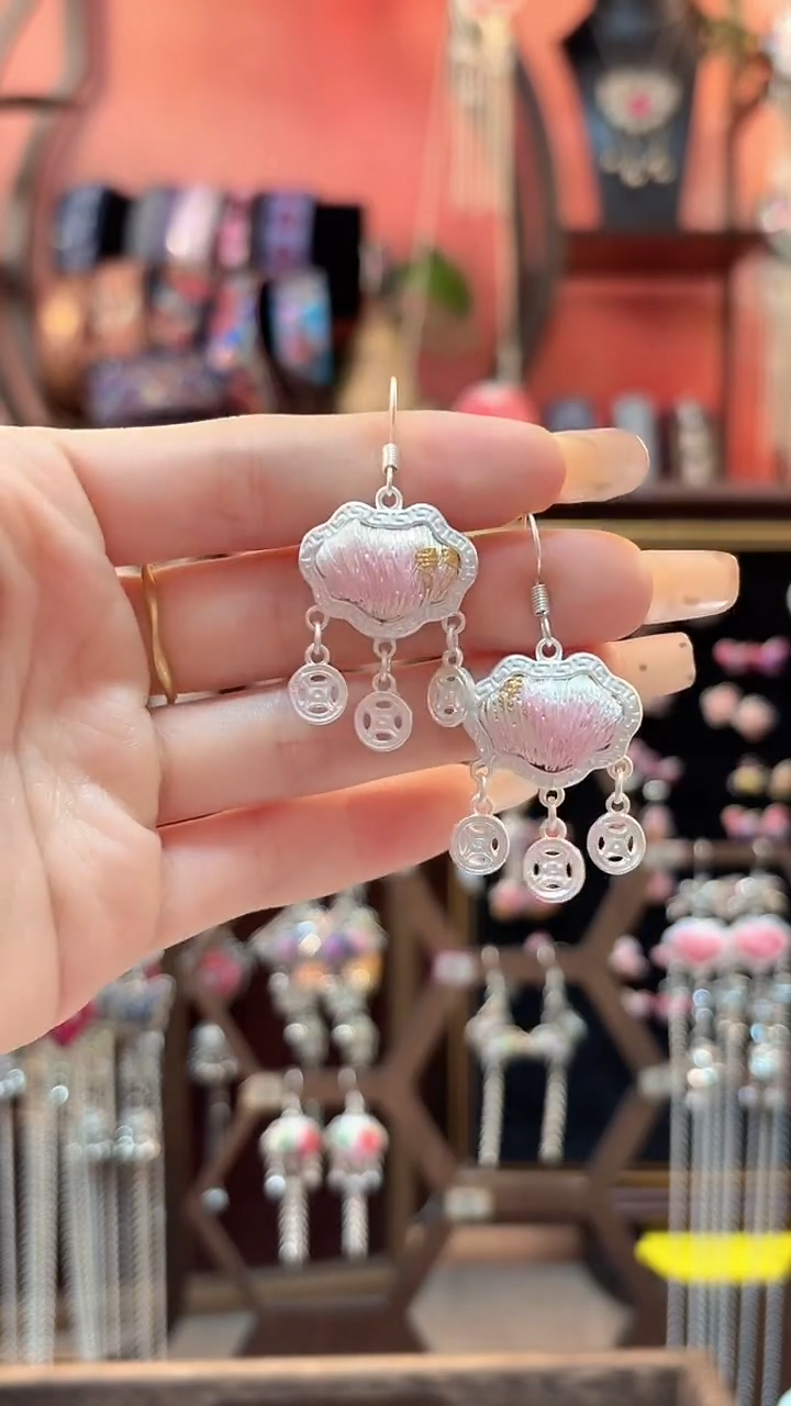 织绣 云织谣民族风精美饰品   242