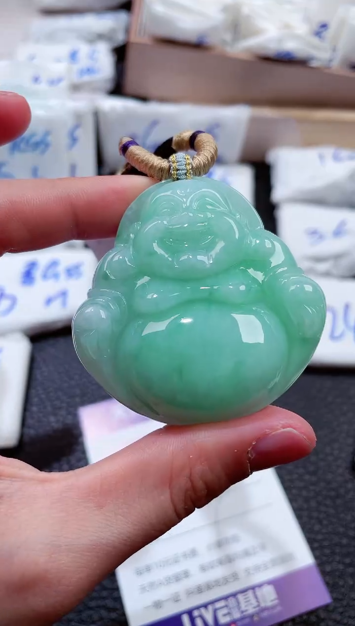 【闪购商品】翡翠未镶嵌颈饰00004310