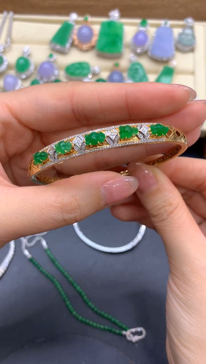 【闪购商品】翡翠手镯18K金镶嵌583-中国好珍宝