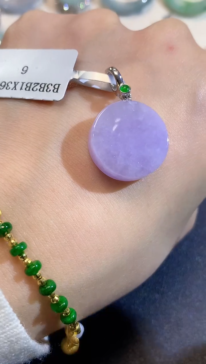 吊坠(不含链)18K金镶嵌翡翠A11 多样性发货一件