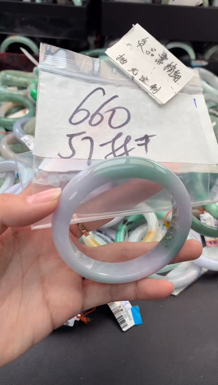 【闪购商品】定制翡翠未镶嵌毛货需精细抛光+多人