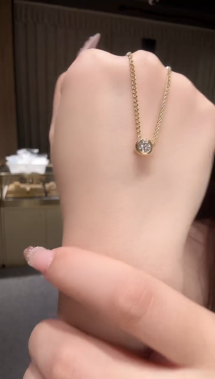 项链18K金镶嵌钻石古巴50分