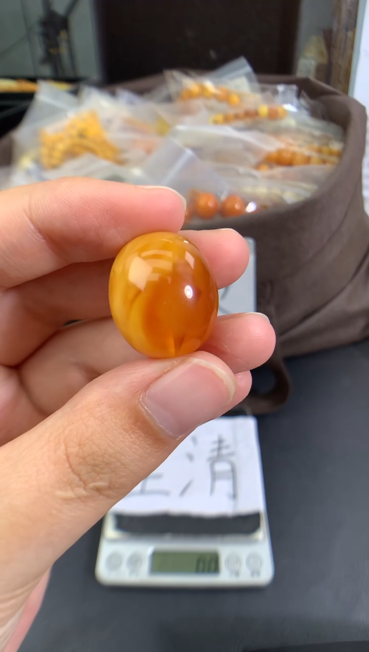 蜜蜡未镶嵌珠宝奇石1