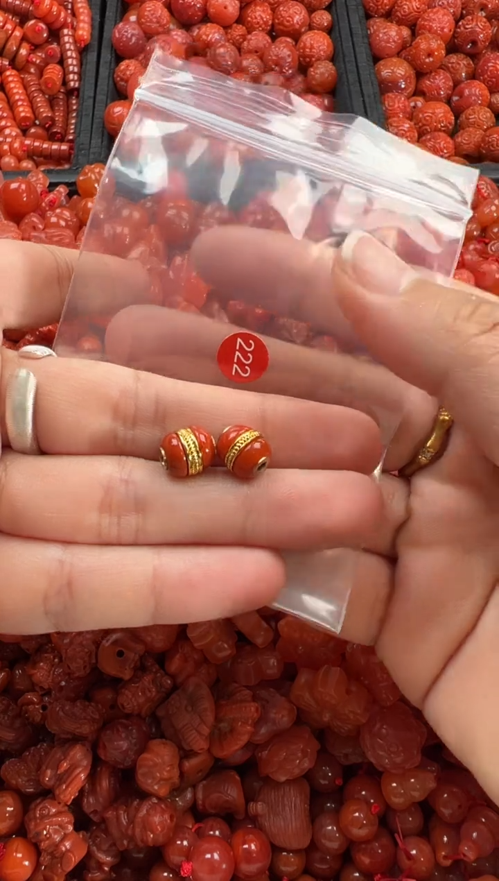 【闪购商品】南红玛瑙颈饰未镶嵌1