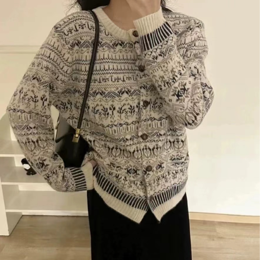 【涵涵08】复古民族风针织开衫