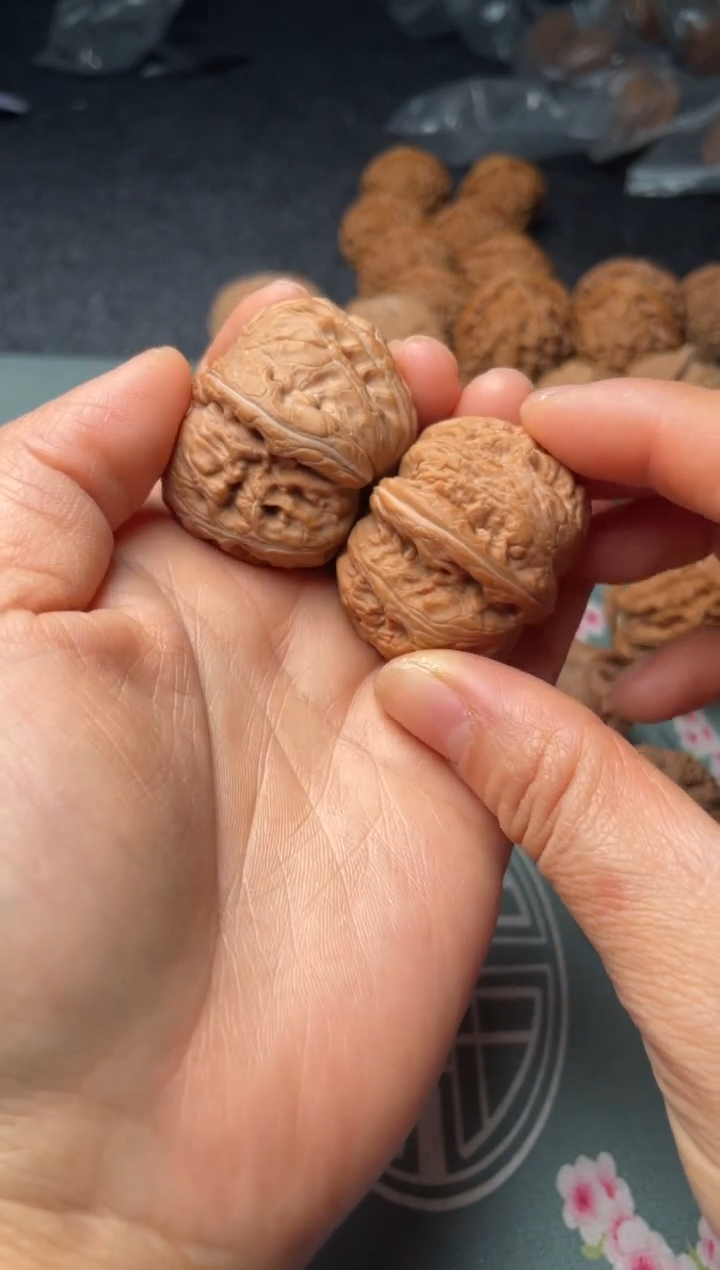 把件文玩核桃w154  元宝 41尺