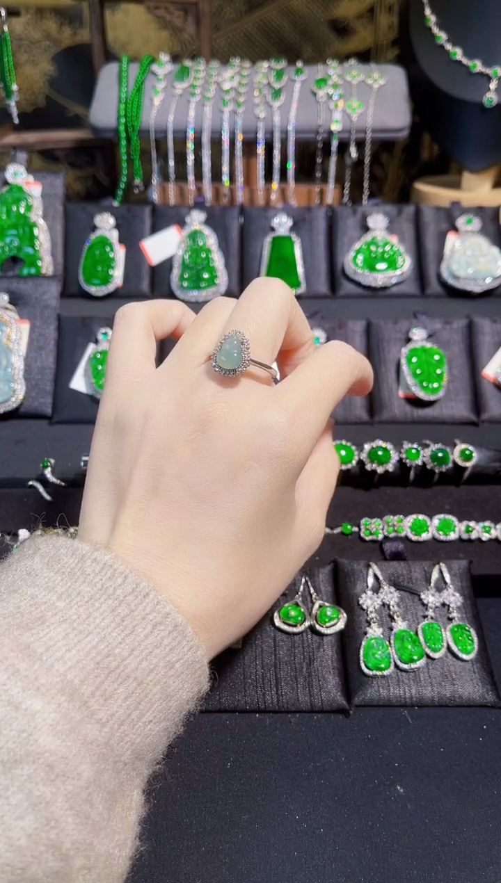 【闪购商品】翡翠戒指未镶嵌葫芦戒指