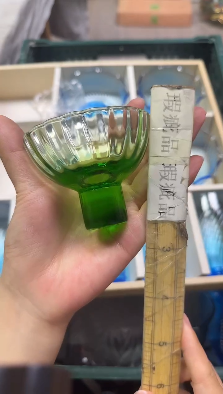 手工艺品玻璃౪****嘟583瑕疵