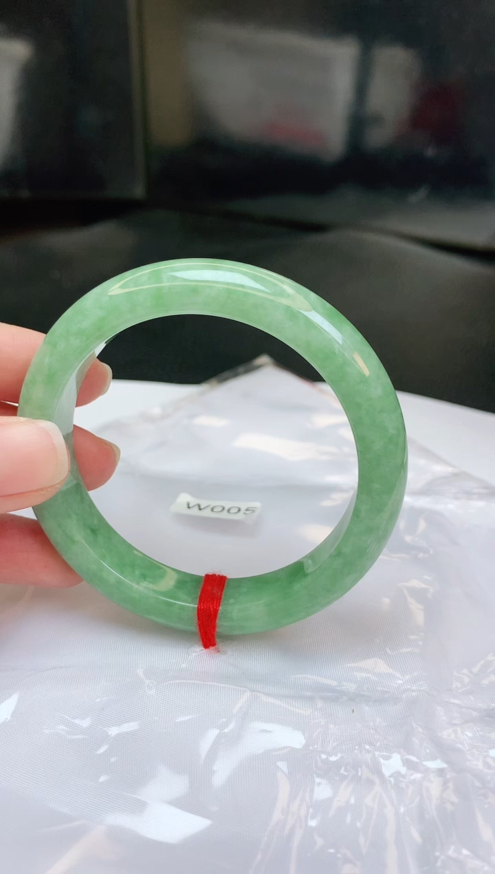 【闪购商品】翡翠手镯未镶嵌缅甸天然A货手镯
