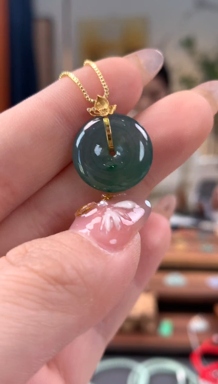 【闪购商品】翡翠吊坠(不含链)18K金镶嵌平安扣