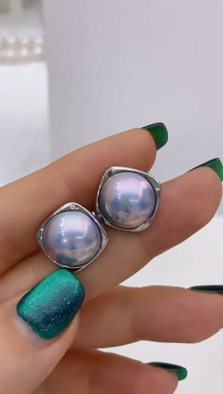 【闪购商品】拼合珍珠（马贝珠）耳饰铂Pt950镶嵌221