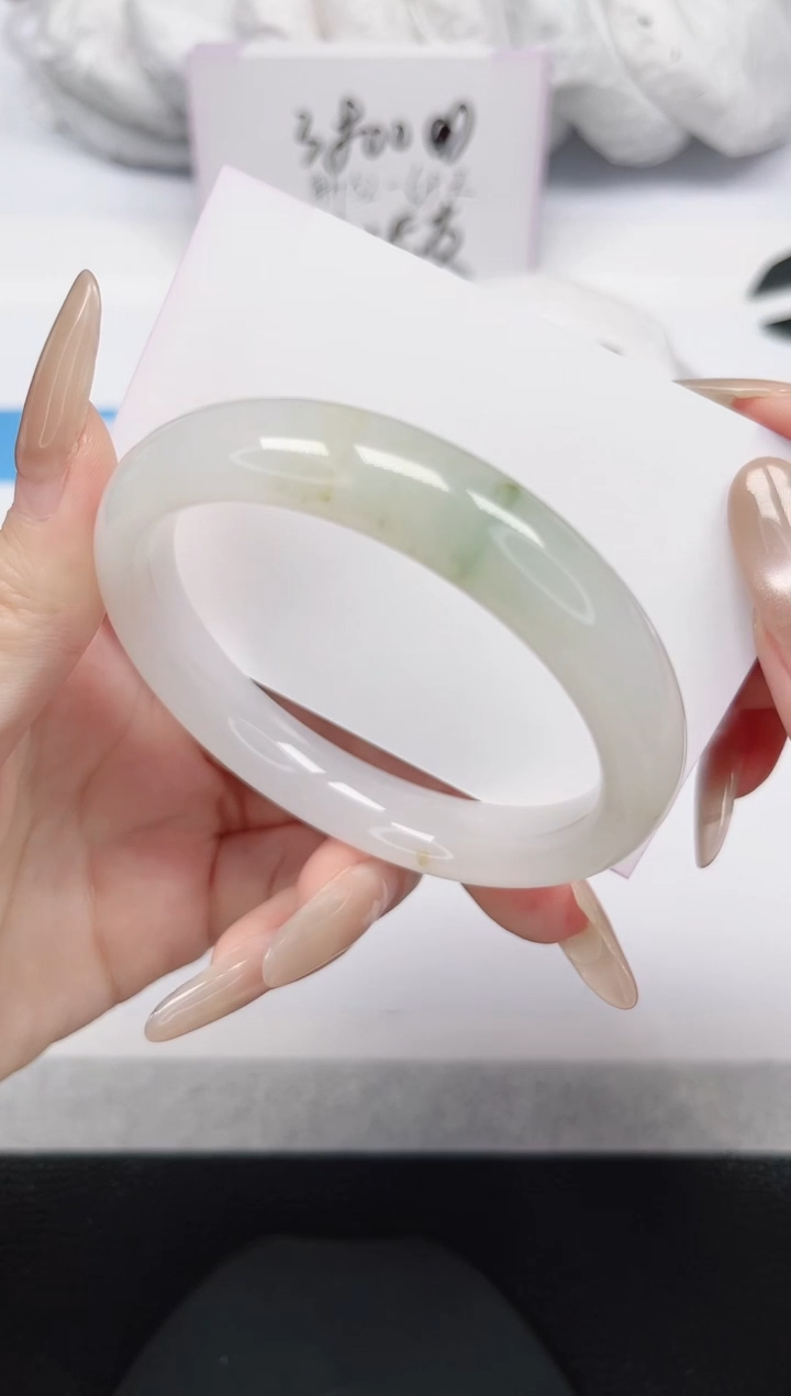 未镶嵌手镯石英岩玉219-56.4