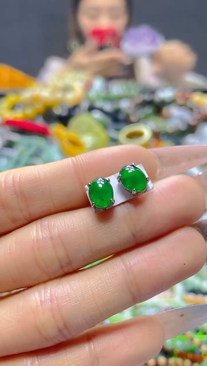 颈饰未镶嵌翡翠/C/翡翠A货，一件也是批发价