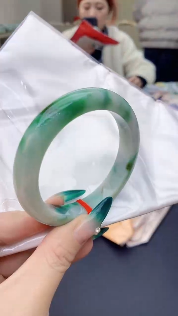 【闪购商品】翡翠手镯未镶嵌0078673473