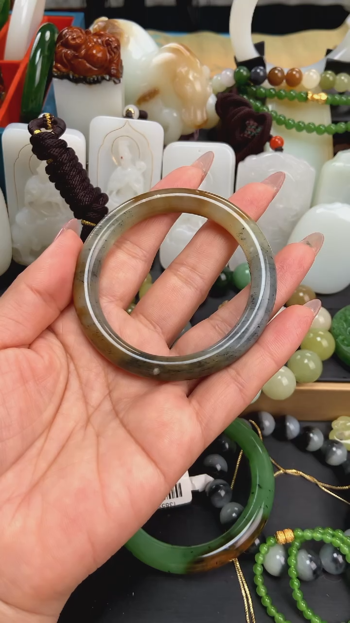 未镶嵌手串和田玉手镯