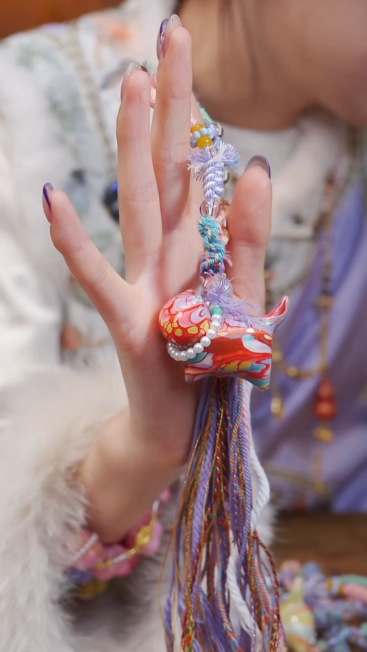 434漆猫挂件------58