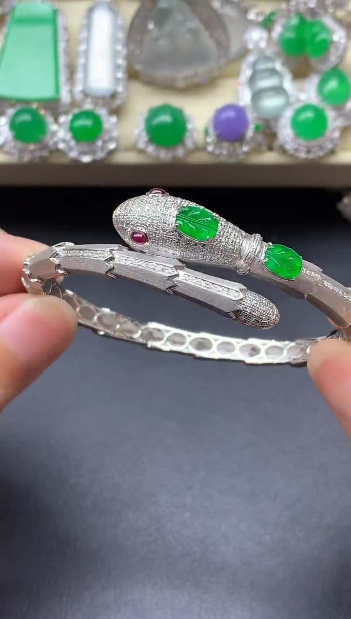 18K金镶嵌手镯翡翠718-中国好珍宝