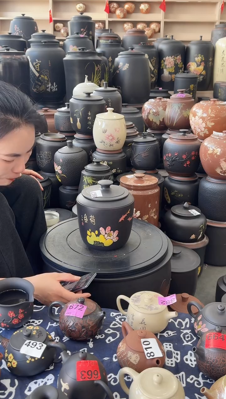 罐瑕疵茶叶罐  867   方尖彩填 