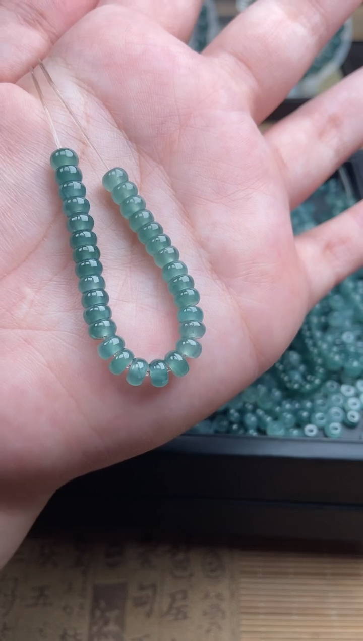 【闪购商品】翡翠手链未镶嵌算盘珠浅色