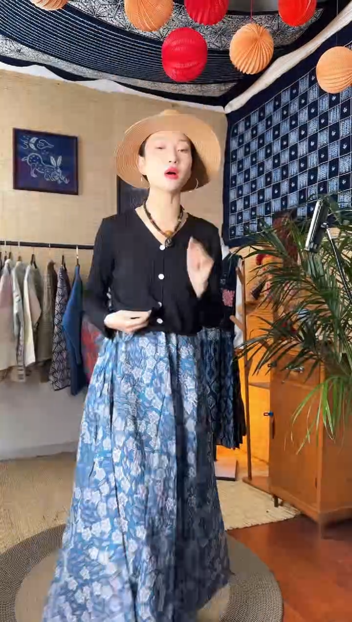 【闪购商品】设计师款手绘拓印裙子