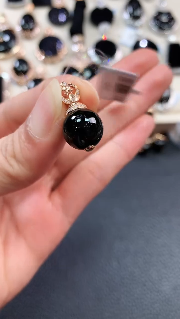 【闪购商品】翡翠吊坠(不含链)18K金镶嵌n49       