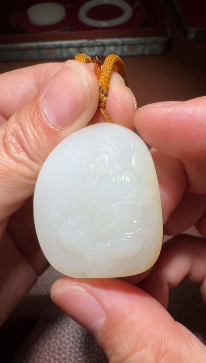 未镶嵌和田玉挂件和田玉
