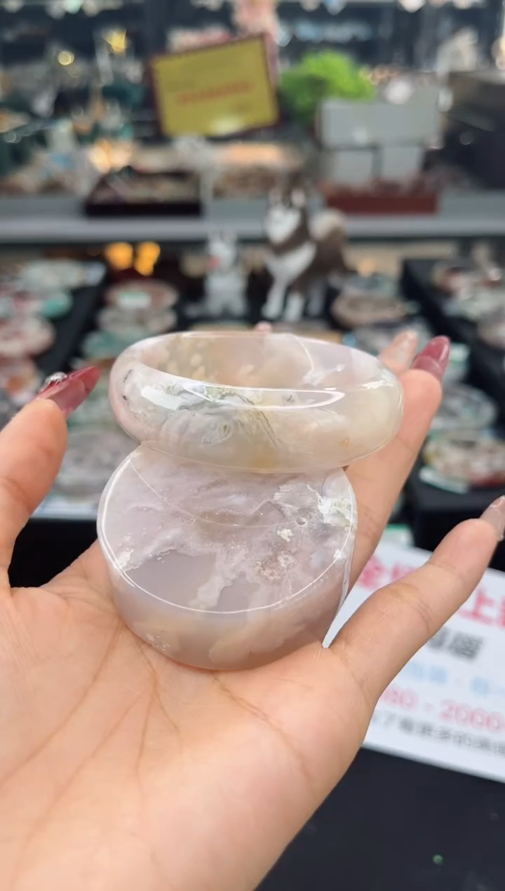 【闪购商品】石英质玉手镯未镶嵌54圈口（赠品镯心）1570025