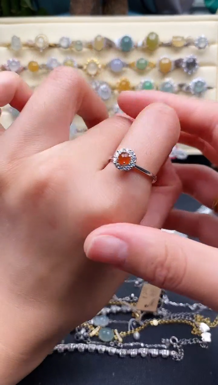 翡翠戒指银S925镶嵌22222222+5