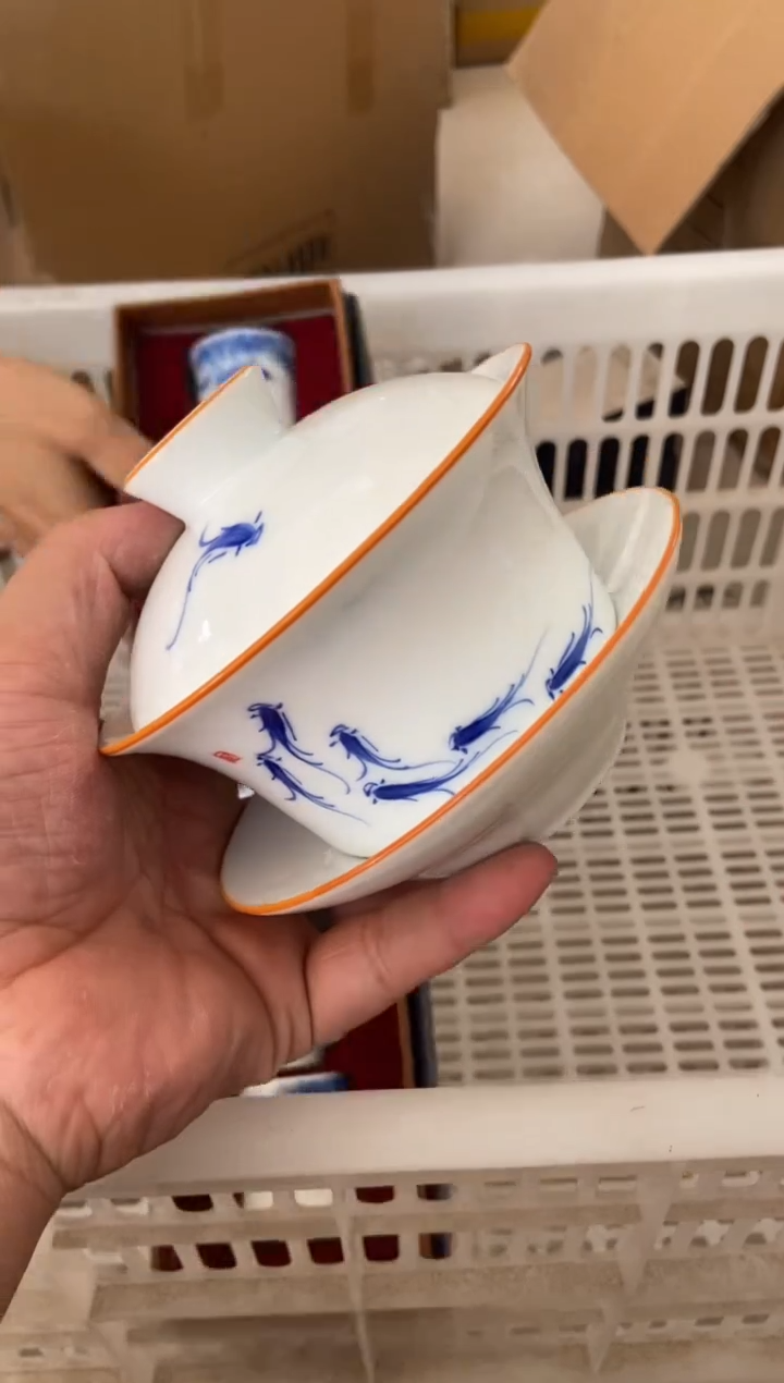 杯无运费险有瑕疵的摄影的产品有使用过的痕迹有点脏介意勿拍