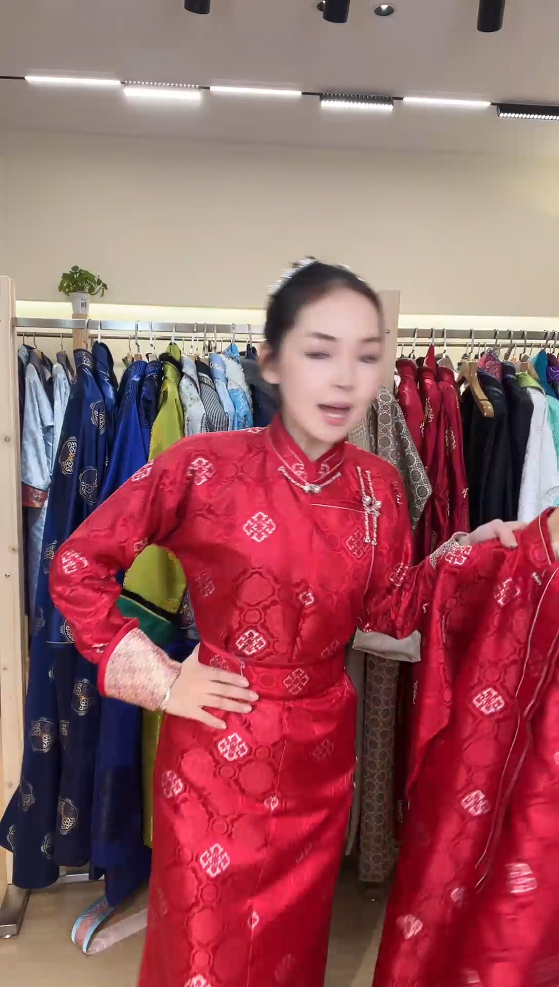 15红色蒙古袍xl码130斤