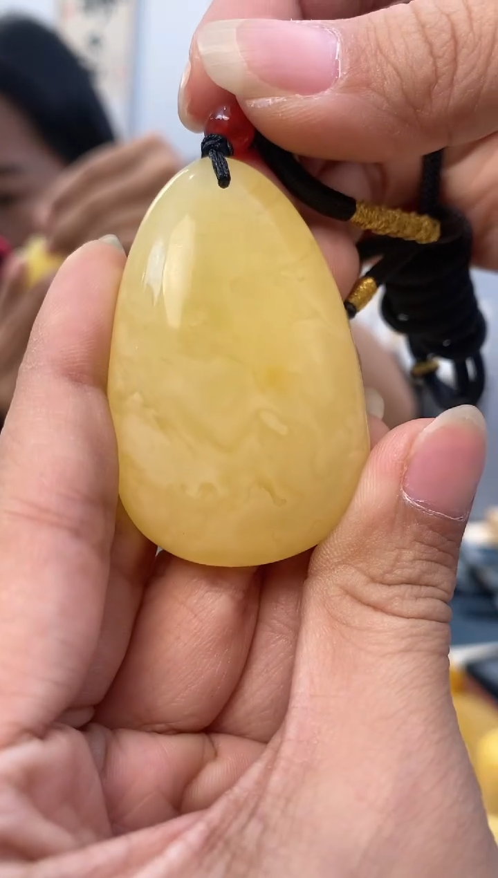 【闪购商品】蜜蜡裸石未镶嵌天然琥珀蜜蜡水滴