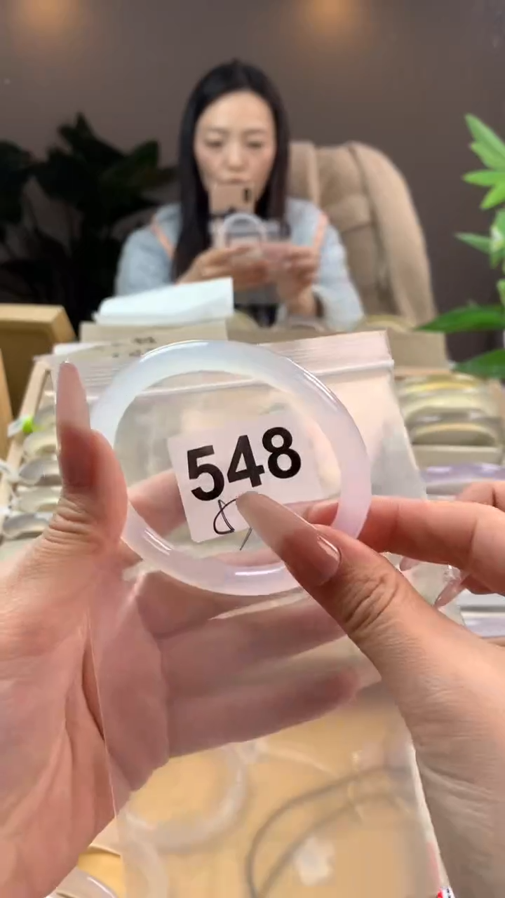 【闪购商品】玛瑙/玉髓手镯未镶嵌548