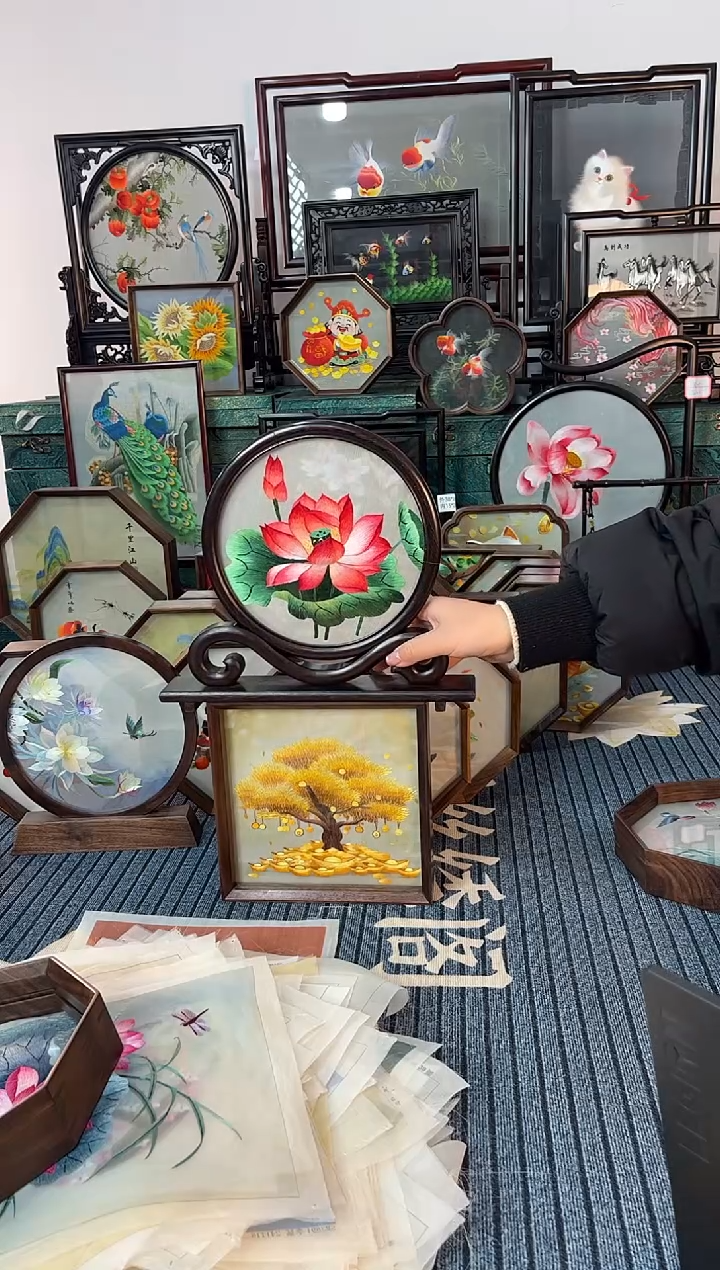 织绣纯手工刺绣摆件