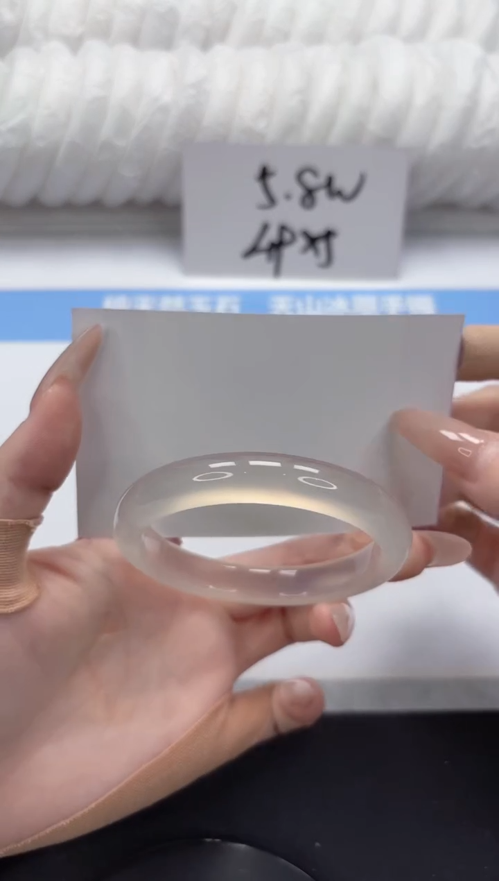 【闪购商品】石英质玉手镯未镶嵌A352-56.5