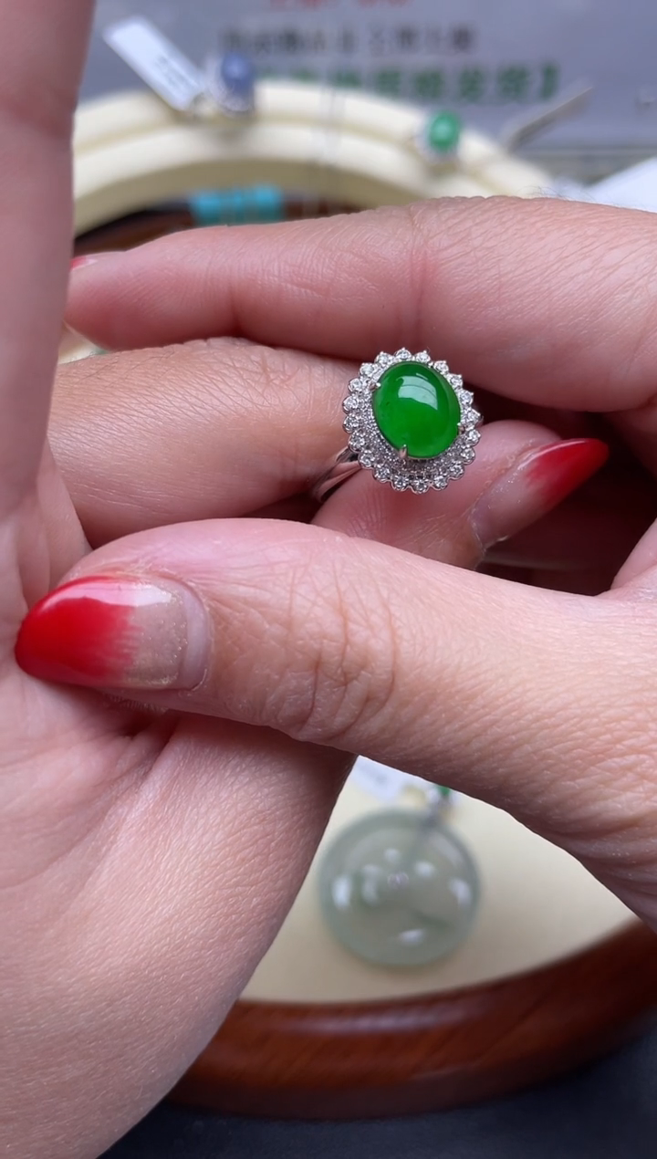 【闪购商品】翡翠颈饰18K金镶嵌回流寄售，不退不换